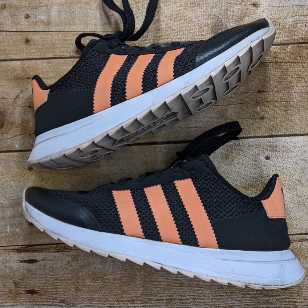 Adidas runner core black